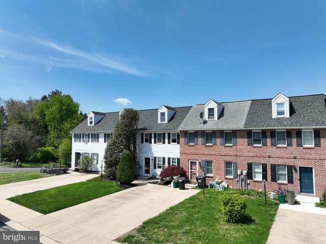 104 ASHLEY DR, Ephrata, PA 17522