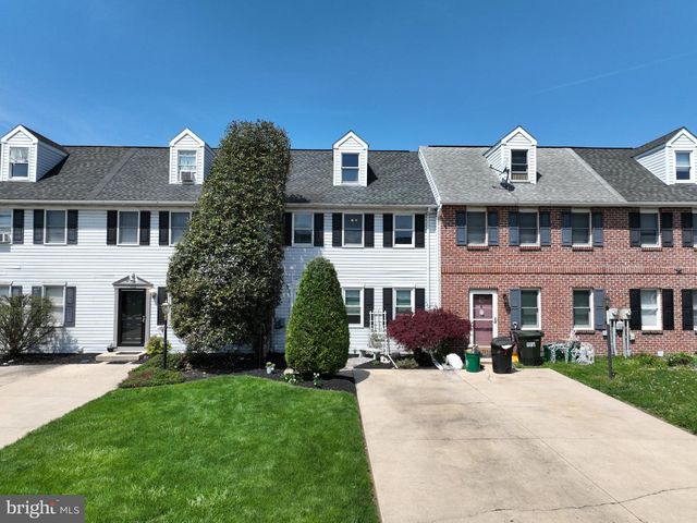 104 ASHLEY DR, Ephrata, PA 17522
