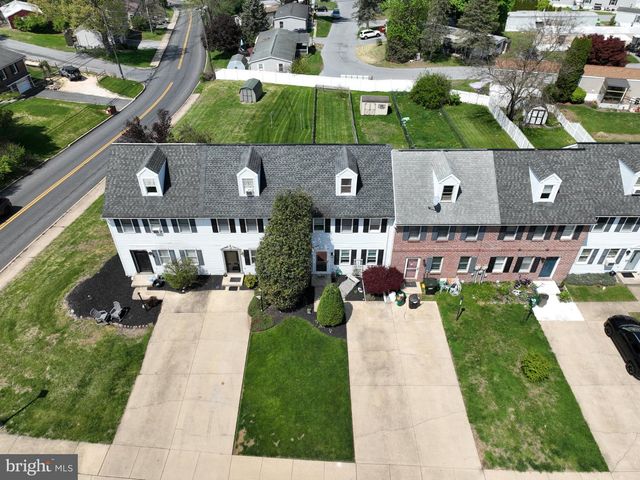 104 ASHLEY DR, Ephrata, PA 17522