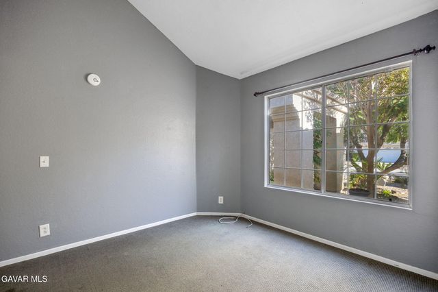 13709 Grand Isle Drive, Moorpark, CA 93021