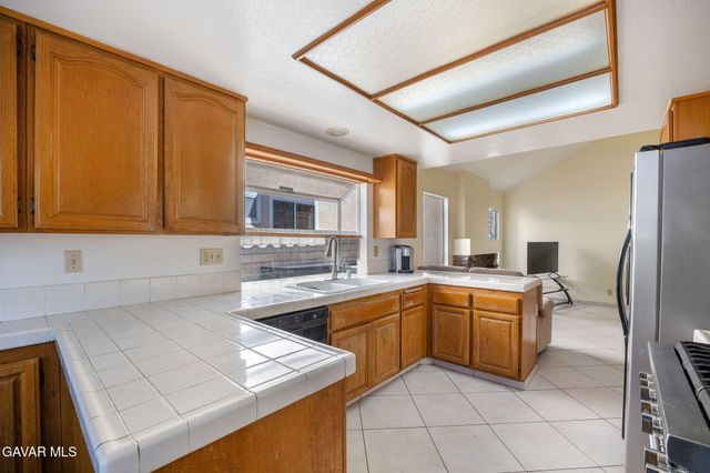 13709 Grand Isle Drive, Moorpark, CA 93021