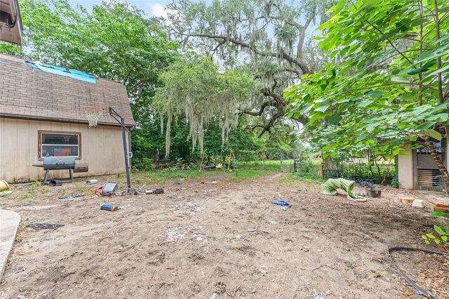 13395 SE 106TH AVENUE, Ocklawaha, FL 32179