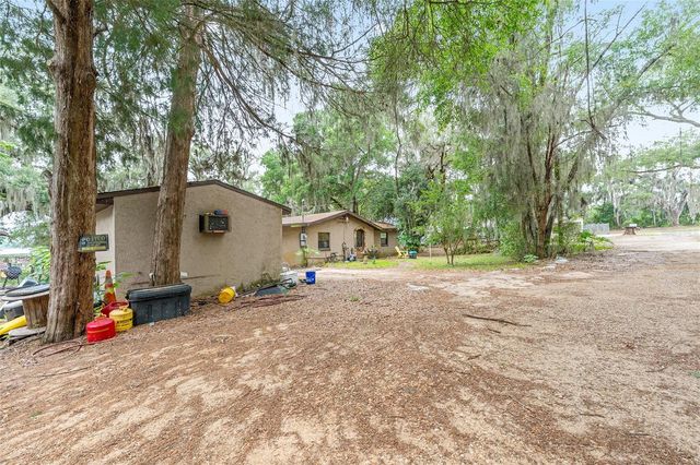 13395 SE 106TH AVENUE, Ocklawaha, FL 32179