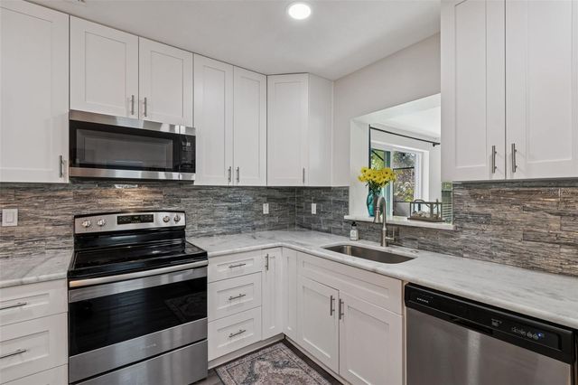 1450 SAN ROY DRIVE, Dunedin, FL 34698