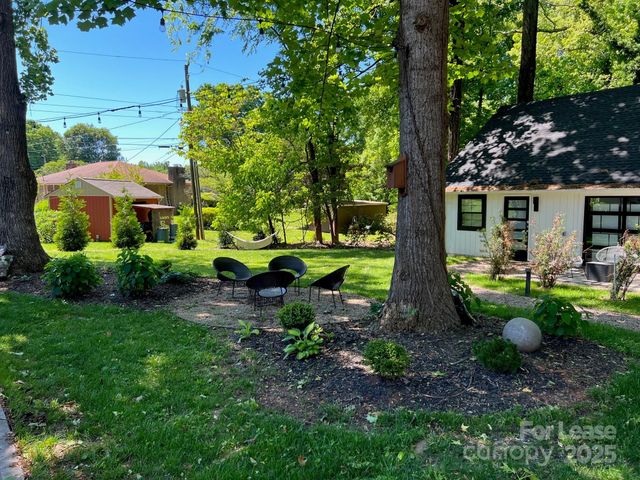 3945 Rockfern Road B, Charlotte, NC 28217