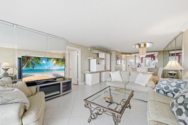 2731 NE 14th St Causeway 837, Pompano Beach, FL 33062