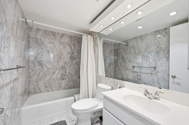 2731 NE 14th St Causeway 837, Pompano Beach, FL 33062