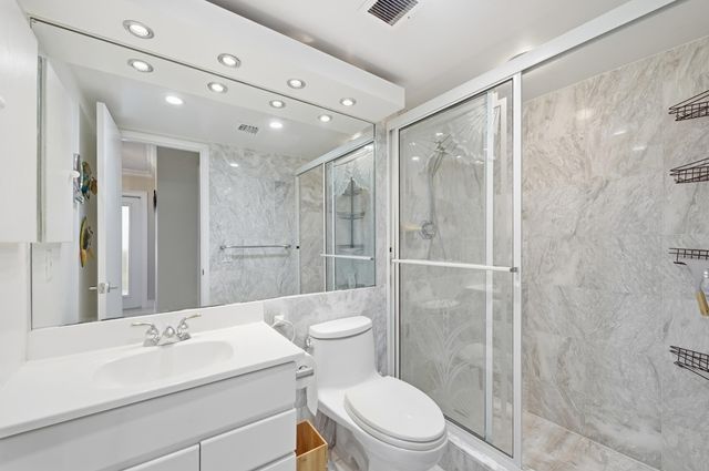 2731 NE 14th St Causeway 837, Pompano Beach, FL 33062