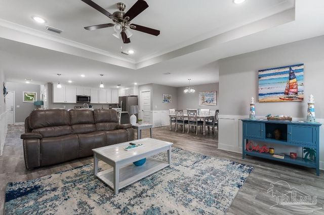 13070 Hartung Ave, Pensacola, FL 32506