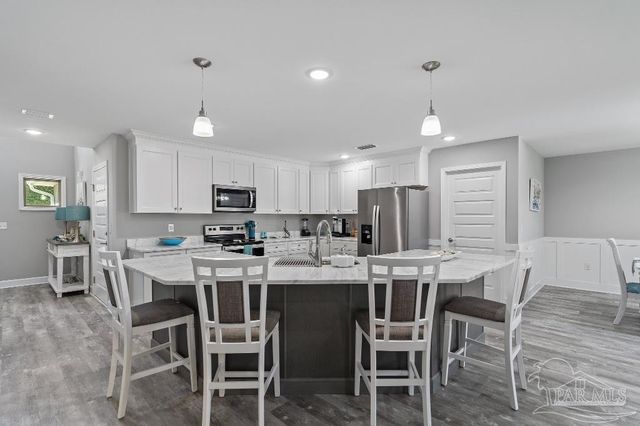 13070 Hartung Ave, Pensacola, FL 32506