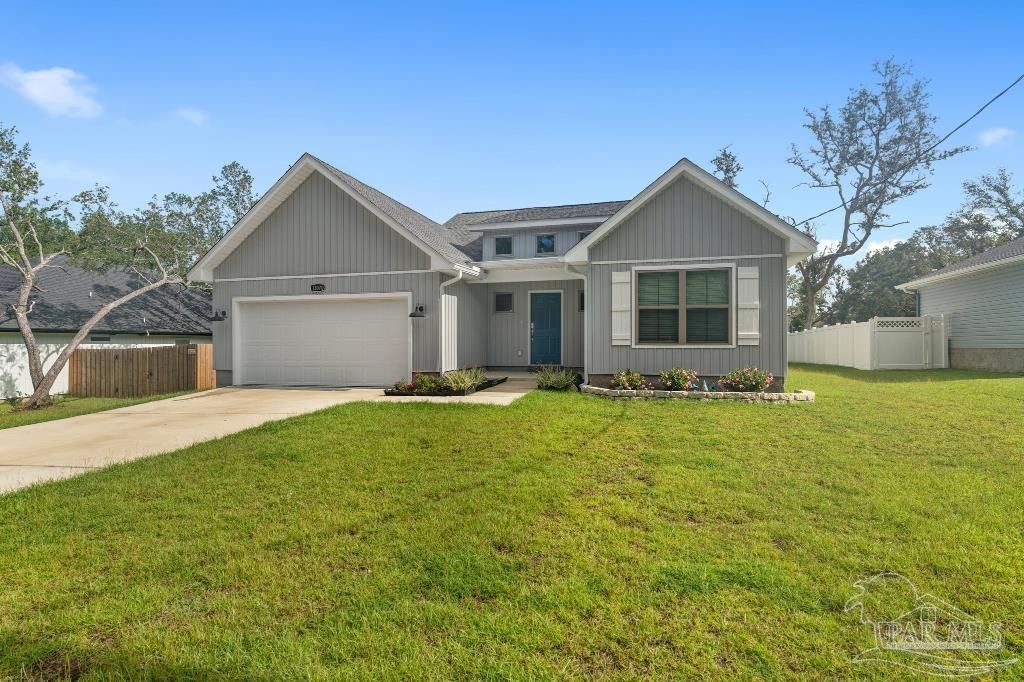 13070 Hartung Ave, Pensacola, FL 32506