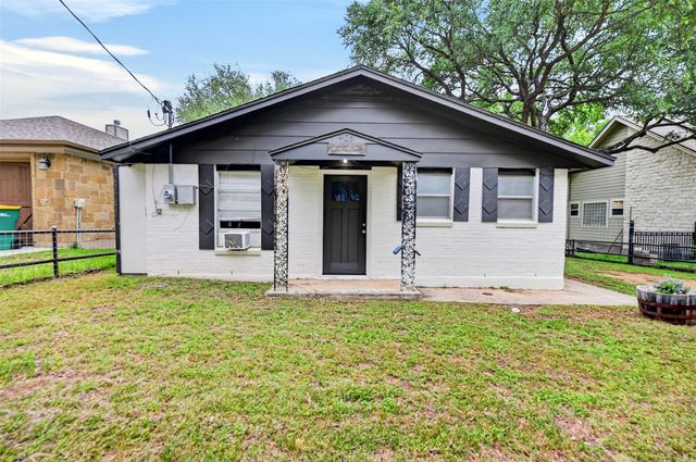 405 Robin Hood LN, Granite Shoals, TX 78654