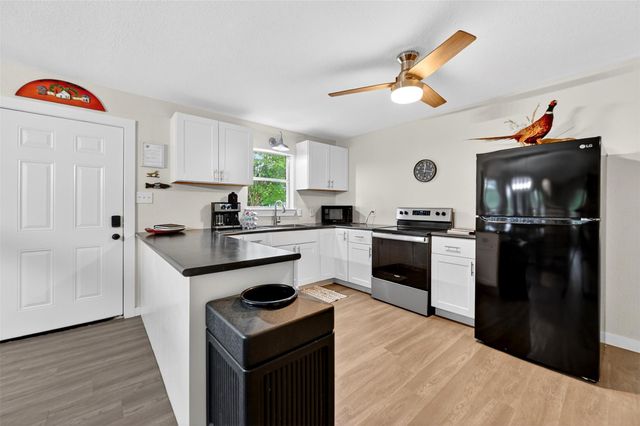 405 Robin Hood LN, Granite Shoals, TX 78654