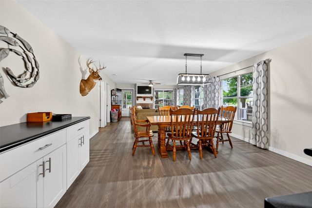 405 Robin Hood LN, Granite Shoals, TX 78654