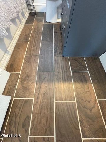 2 Hampton Avenue, East Greenbush, NY 12144