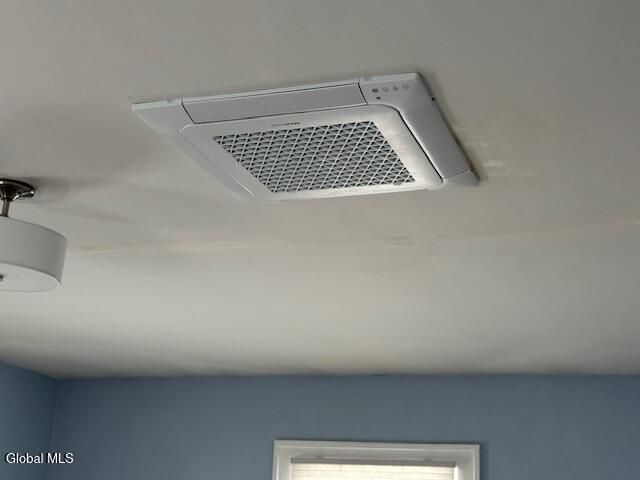 2 Hampton Avenue, East Greenbush, NY 12144