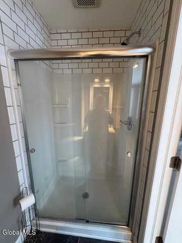 2 Hampton Avenue, East Greenbush, NY 12144