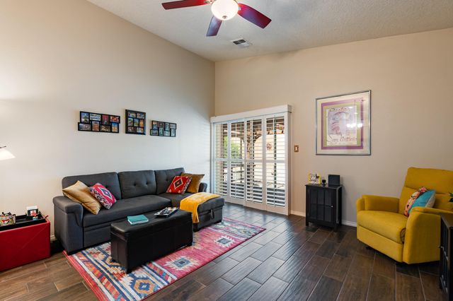 2721 Wilder Loop NE, Rio Rancho, NM 87144