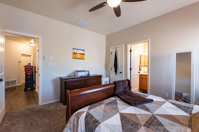 2721 Wilder Loop NE, Rio Rancho, NM 87144