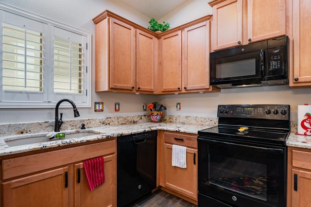 2721 Wilder Loop NE, Rio Rancho, NM 87144