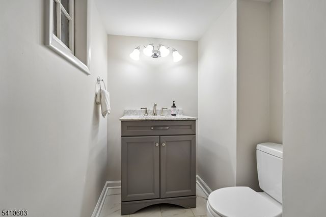 88 BEEKMAN ROAD, Summit City, NJ 07901