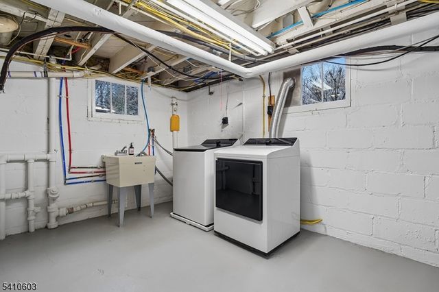 88 BEEKMAN ROAD, Summit City, NJ 07901