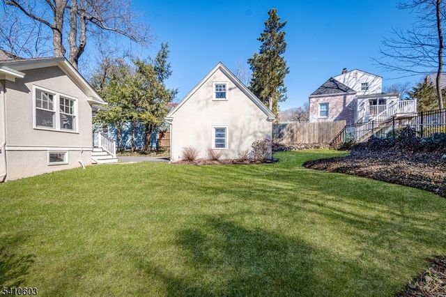 88 BEEKMAN ROAD, Summit City, NJ 07901