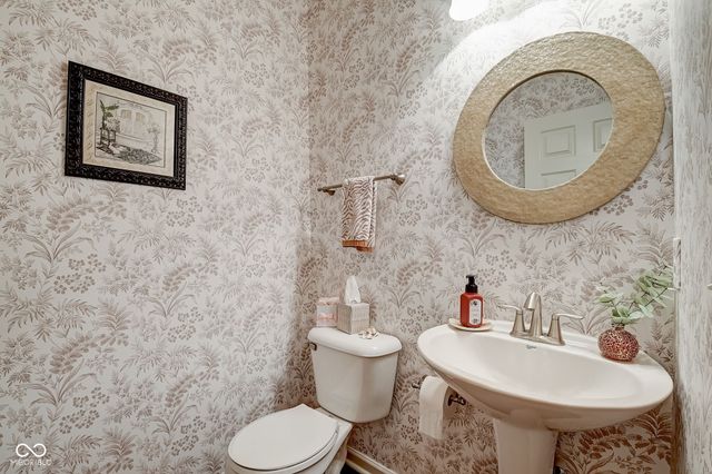 994 2nd Avenue NW, Carmel, IN 46032