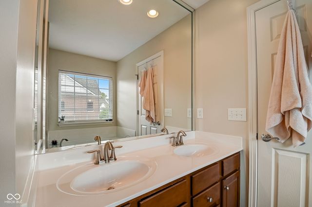 994 2nd Avenue NW, Carmel, IN 46032