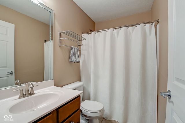 994 2nd Avenue NW, Carmel, IN 46032