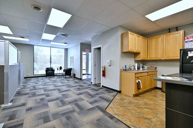 1242 REMINGTON Road A, Schaumburg, IL 60193