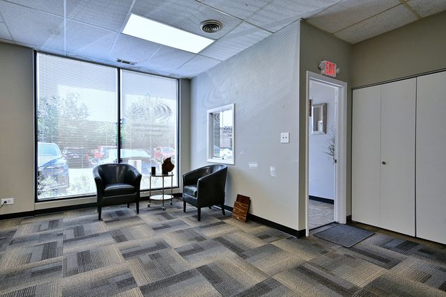 1242 REMINGTON Road A, Schaumburg, IL 60193