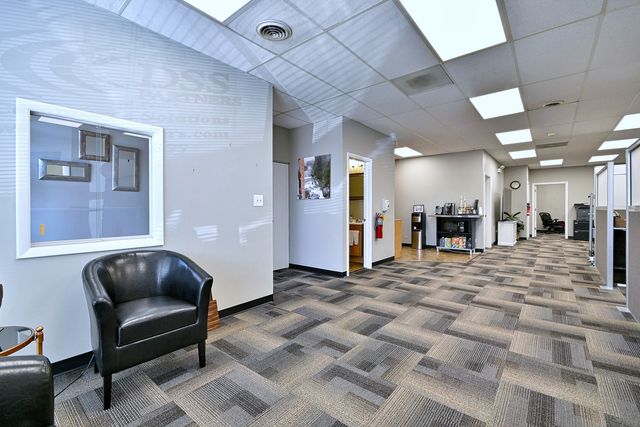 1242 REMINGTON Road A, Schaumburg, IL 60193