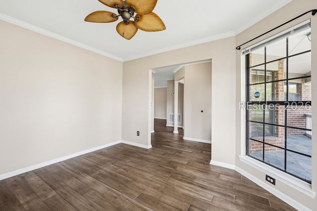 1037 Otter Cir, Beaufort, SC 29902
