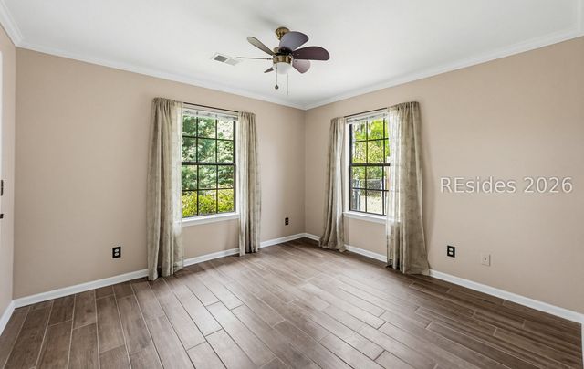 1037 Otter Cir, Beaufort, SC 29902