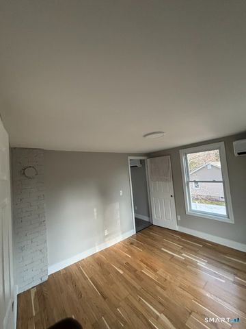 968 Oak Street, East Hartford, CT 06118