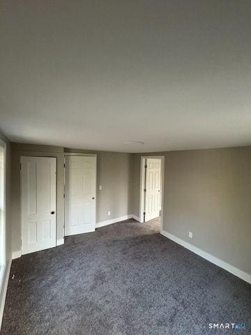 968 Oak Street, East Hartford, CT 06118