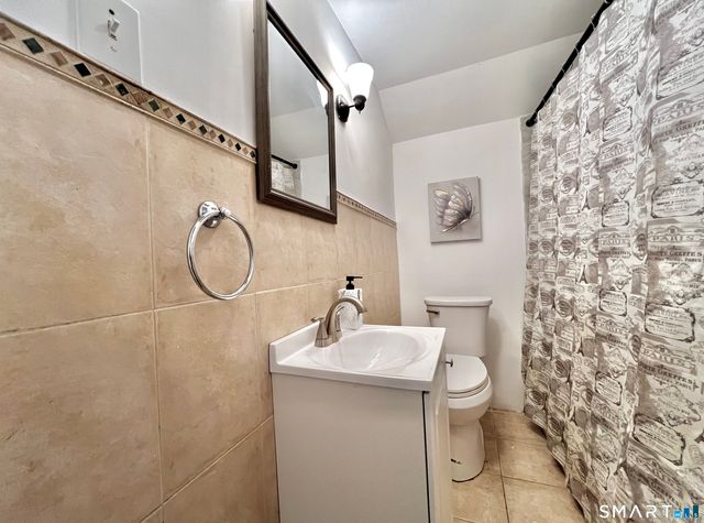 38 Woods End Road, Stamford, CT 06905