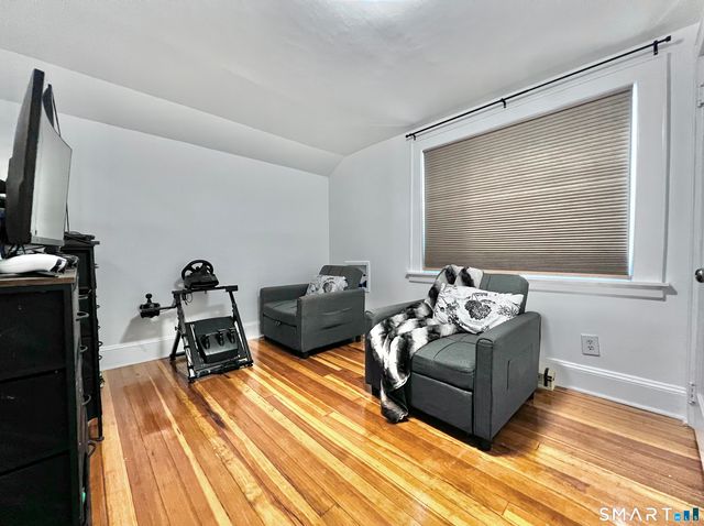 38 Woods End Road, Stamford, CT 06905