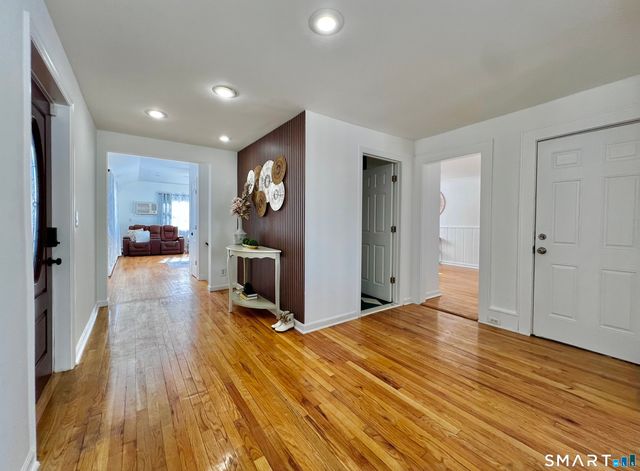 38 Woods End Road, Stamford, CT 06905