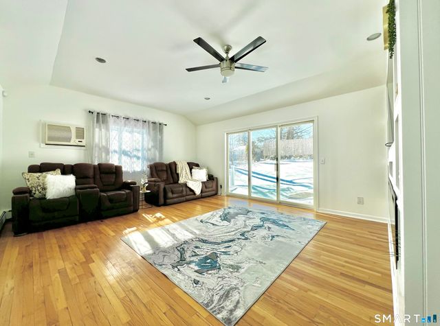 38 Woods End Road, Stamford, CT 06905