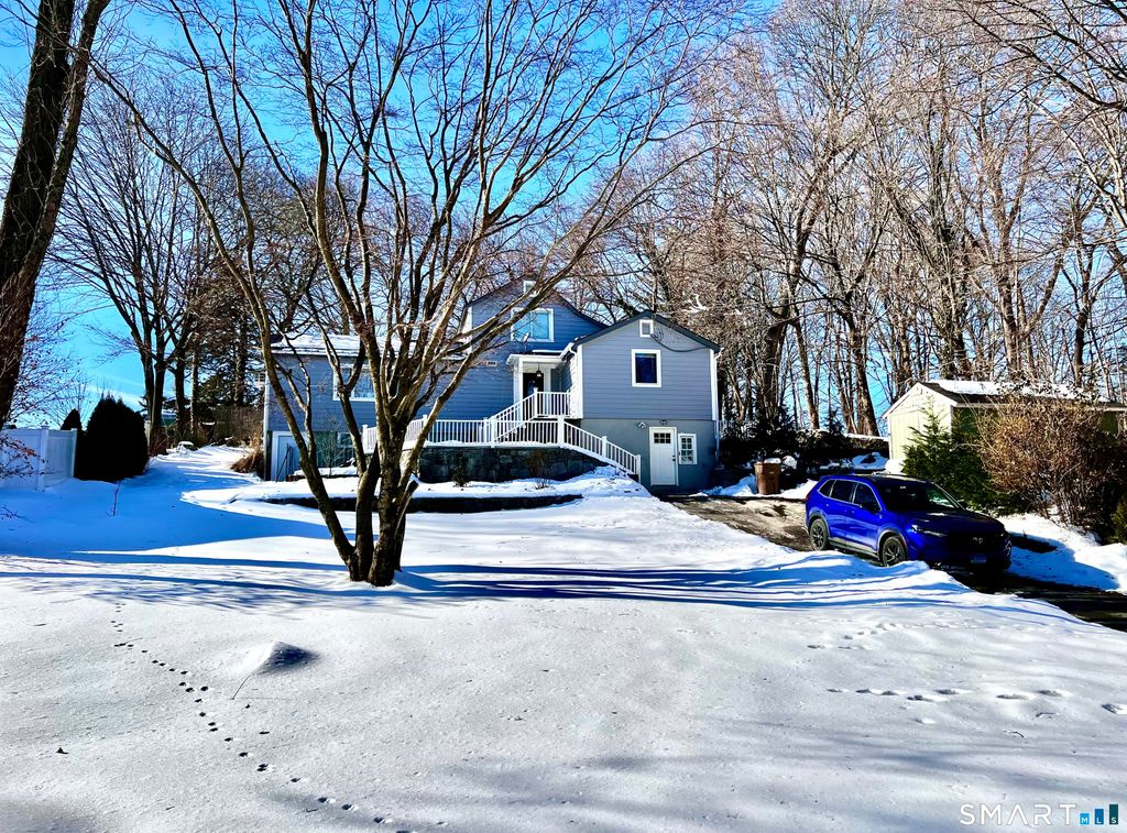 38 Woods End Road, Stamford, CT 06905