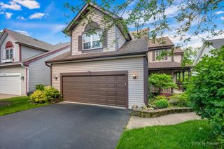 16820 W Serranda Drive, Libertyville, IL 60048