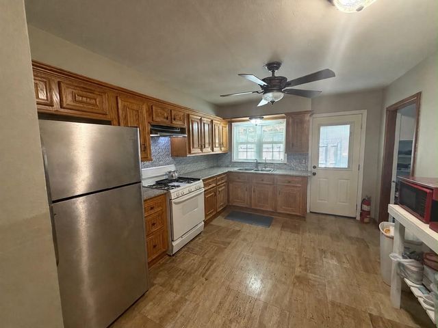 1847 Pasadena Boulevard, Pasadena, TX 77502