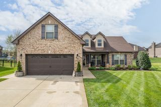 1417 Sam Houston Ave, Murfreesboro, TN 37129