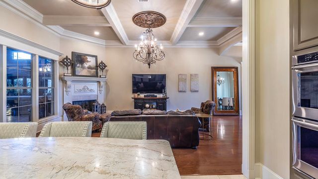 124 Houmas Drive, Houma, LA 70360