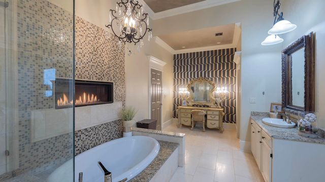 124 Houmas Drive, Houma, LA 70360