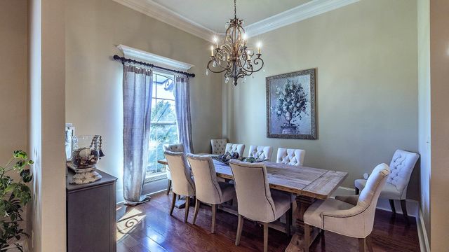 124 Houmas Drive, Houma, LA 70360