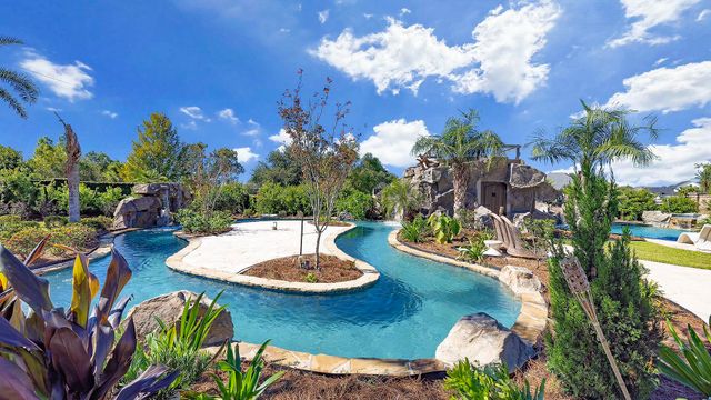 124 Houmas Drive, Houma, LA 70360