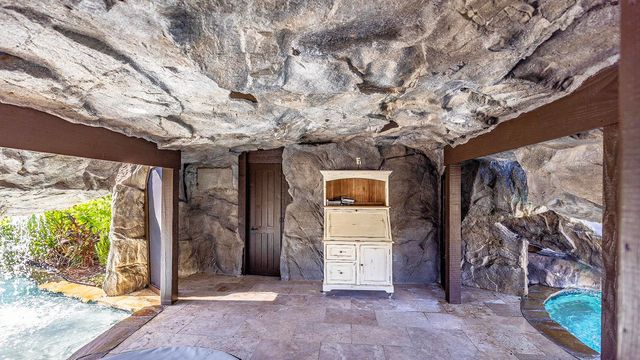 124 Houmas Drive, Houma, LA 70360